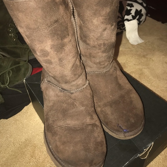 Brown ugg boots - Picture 2 of 2